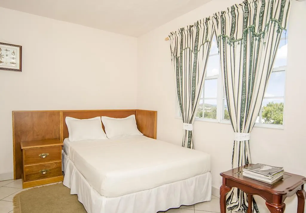 شقة فندقية St. John's Caribbean Inn And Suites